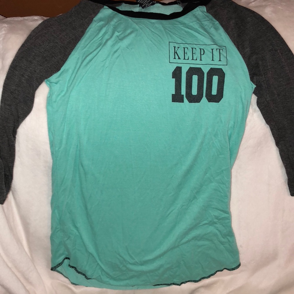 Rue 21 tee